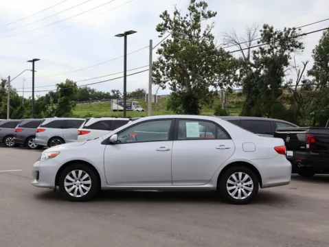 More photos of 2012 Toyota Corolla LE at Jay Wolfe Honda, MO