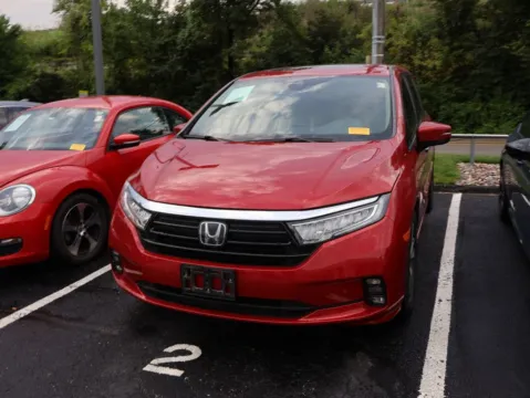 Another view of 2023 Honda Odyssey Touring for sale in Kansas City, MO at Jay Wolfe Honda