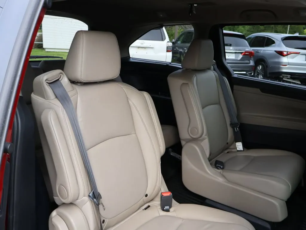 2023 Honda Odyssey Touring - Photo 12