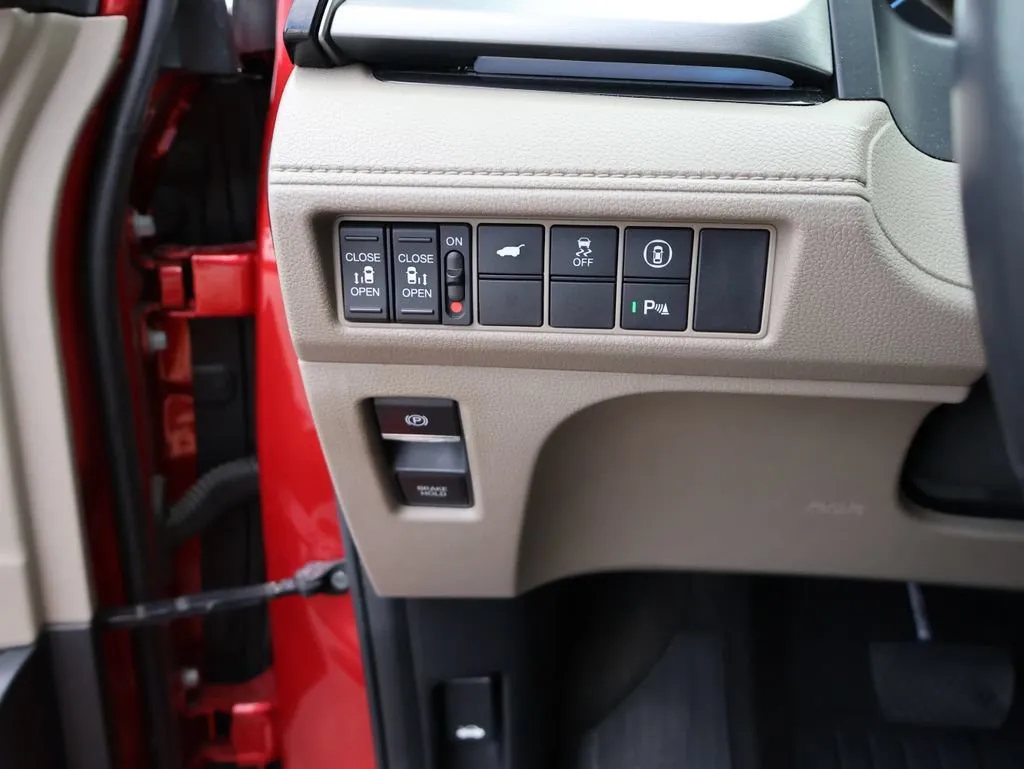 2023 Honda Odyssey Touring - Photo 32