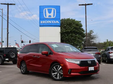 Red 2023 Honda Odyssey Touring for sale in Kansas City, MO