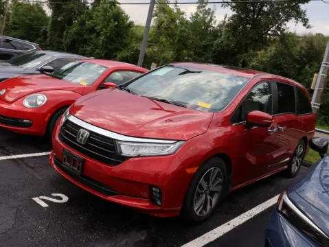 More photos of 2023 Honda Odyssey Touring at Jay Wolfe Honda, MO