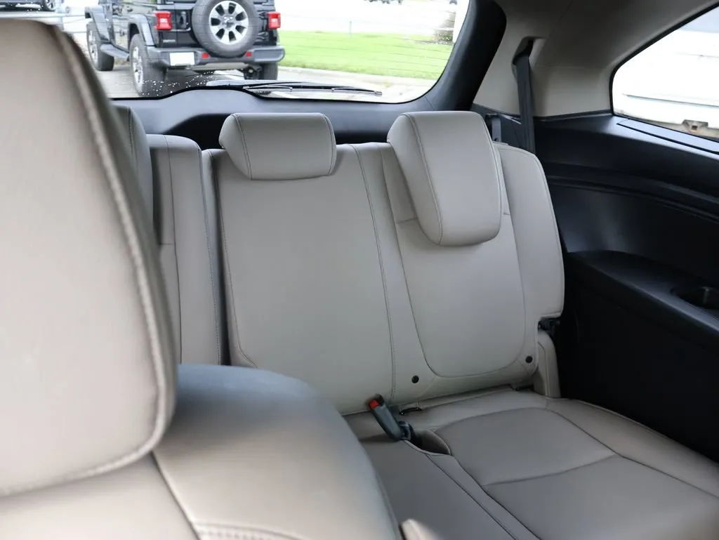 2023 Honda Odyssey Touring - Photo 13