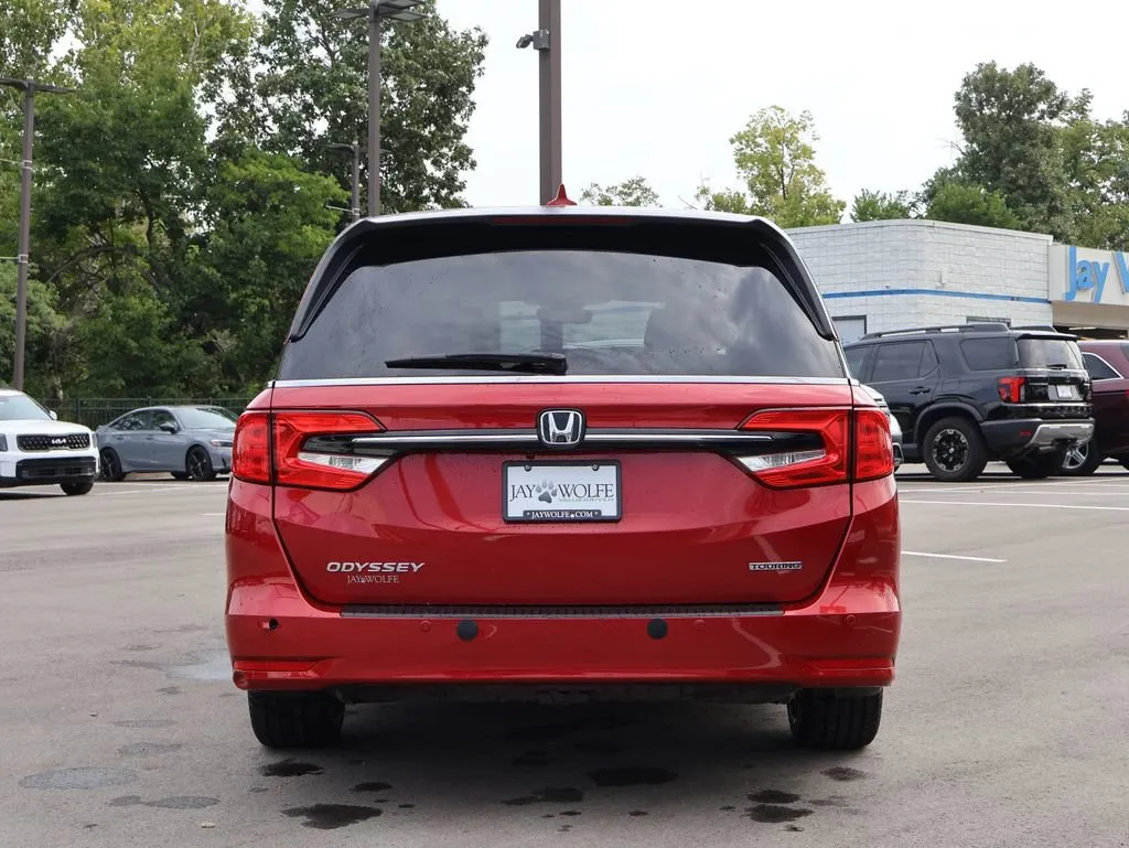 2023 Honda Odyssey Touring - Photo 6