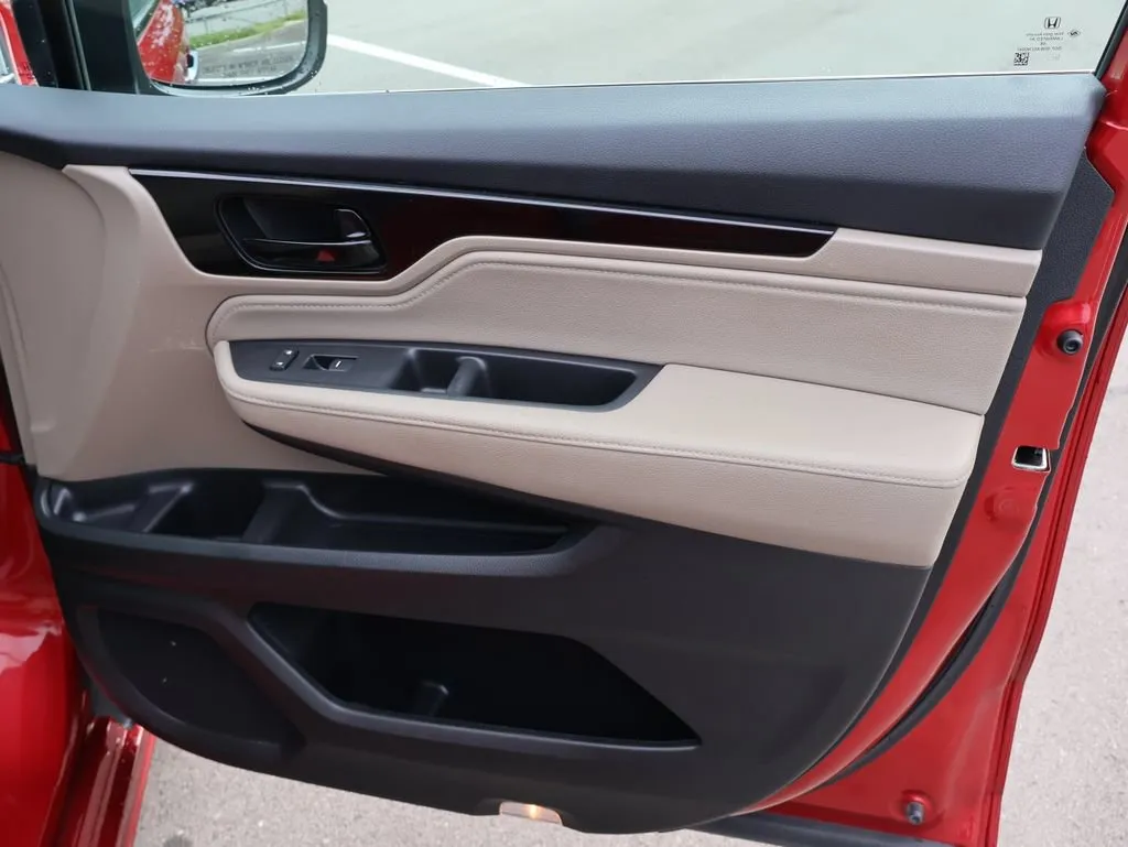 2023 Honda Odyssey Touring - Photo 11