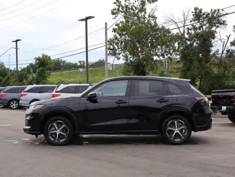 More photos of 2024 Honda HR-V EX-L at Jay Wolfe Honda, MO
