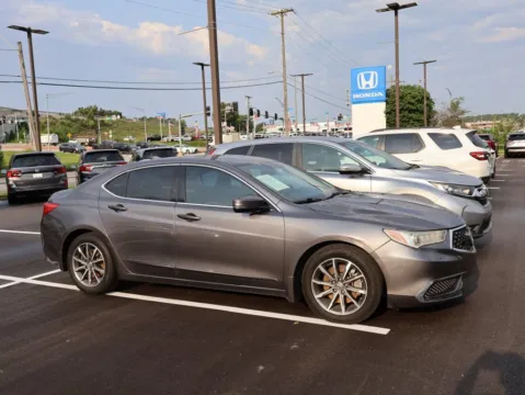 More photos of 2019 Acura TLX 2.4L at Jay Wolfe Honda, MO