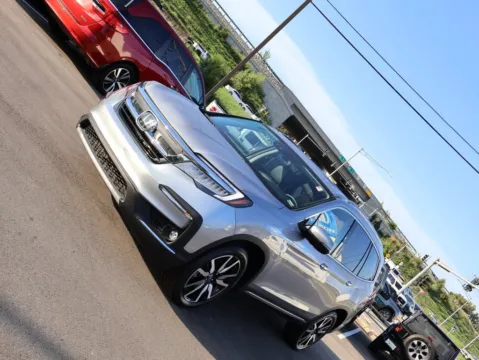 Another view of 2022 Honda Pilot Elite for sale in Kansas City, MO at Jay Wolfe Honda