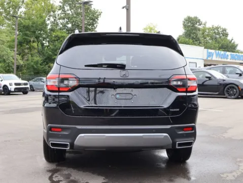 More photos of 2026 Honda Pilot Touring at Jay Wolfe Honda, MO