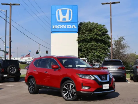 Red 2017 Nissan Rogue SL for sale in Kansas City, MO