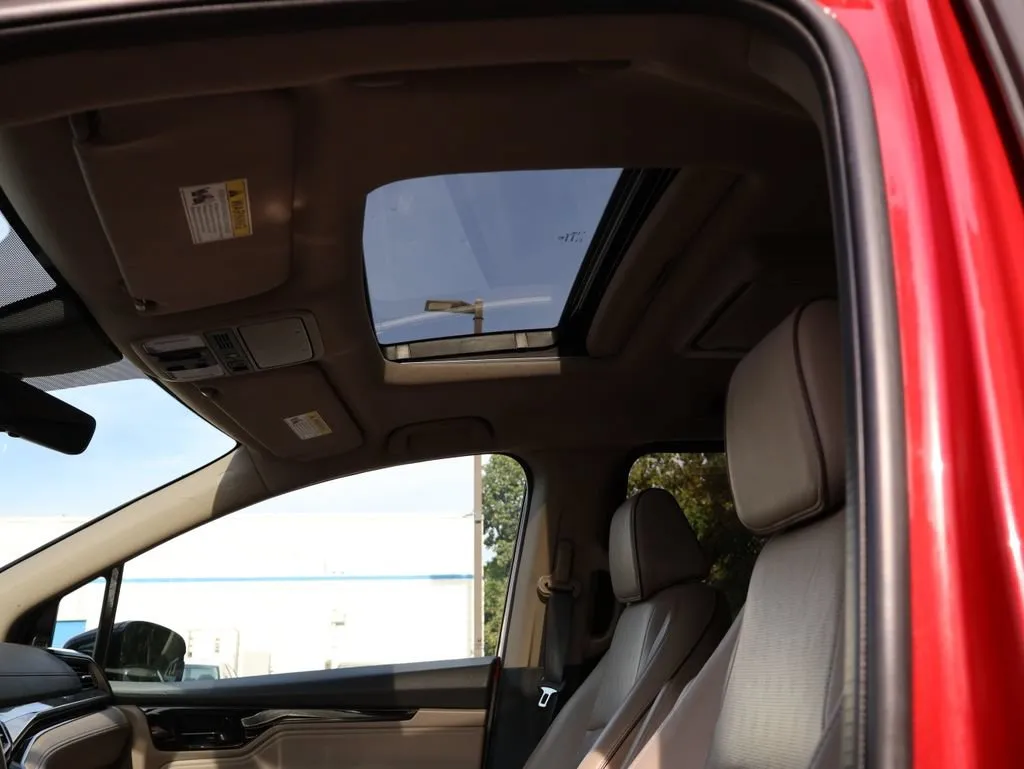 2022 Honda Odyssey Elite - Photo 10