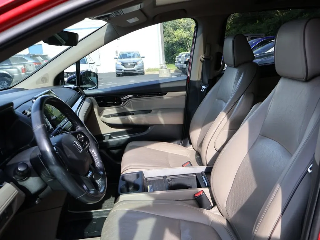 2022 Honda Odyssey Elite - Photo 11