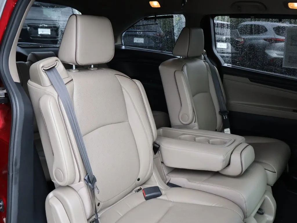 2022 Honda Odyssey Elite - Photo 12