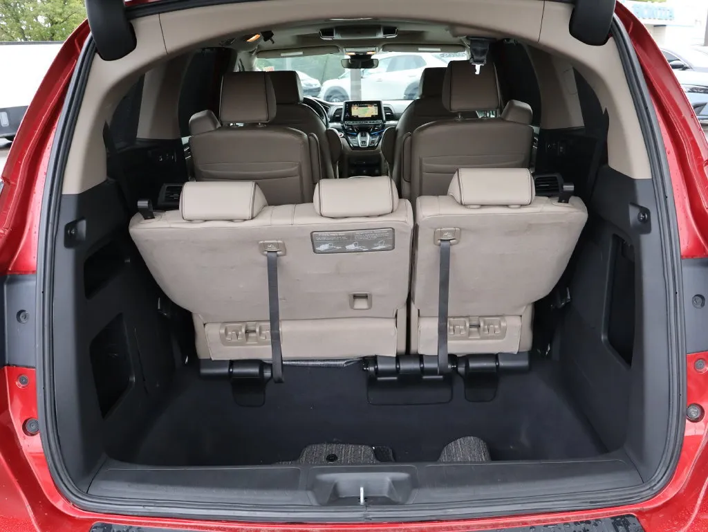 2022 Honda Odyssey Elite - Photo 17