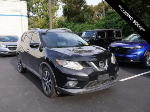 Black 2015 Nissan Rogue SL for sale in Kansas City, MO