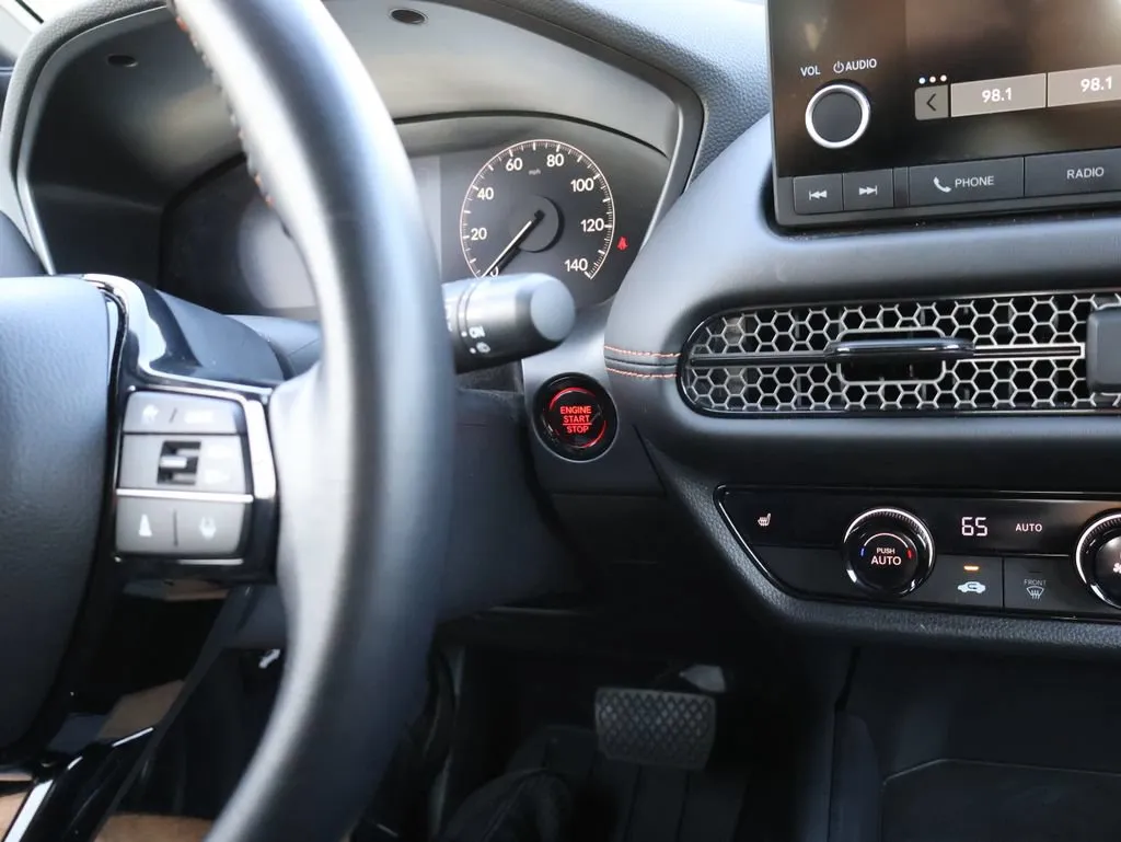 2025 Honda HR-V Sport - Photo 25
