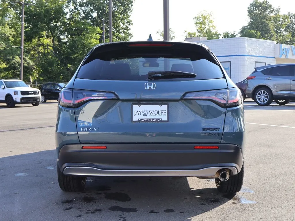 2025 Honda HR-V Sport - Photo 6