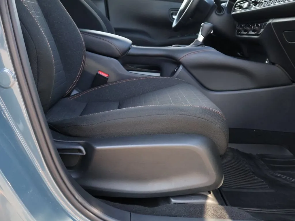 2025 Honda HR-V Sport - Photo 10