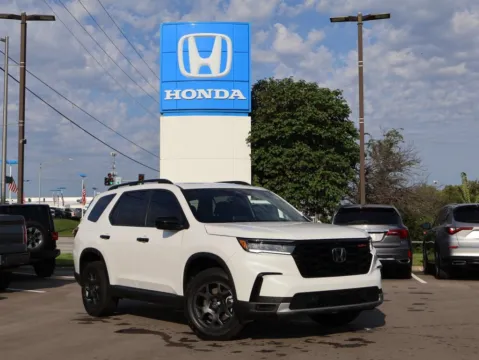 White 2025 Honda Pilot TrailSport for sale in Kansas City, MO