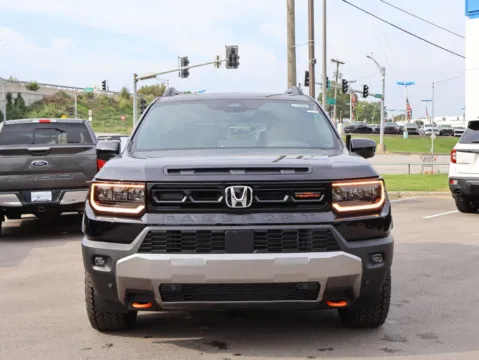 Photos of 2026 Honda Passport TrailSport Elite for sale in Kansas City, MO at Jay Wolfe Honda