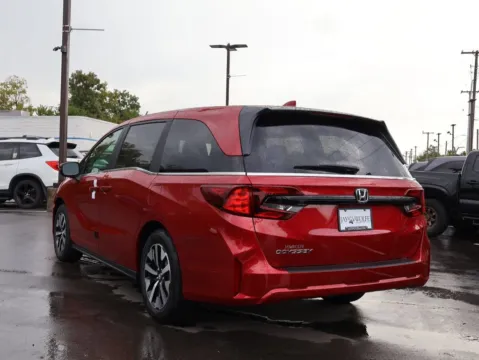 More photos of 2027 Honda Odyssey EX-L at Jay Wolfe Honda, MO
