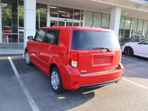 More photos of 2013 Scion xB at Jay Wolfe Honda, MO