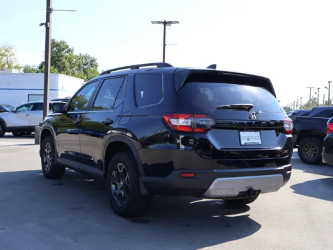 More photos of 2025 Honda Pilot TrailSport at Jay Wolfe Honda, MO
