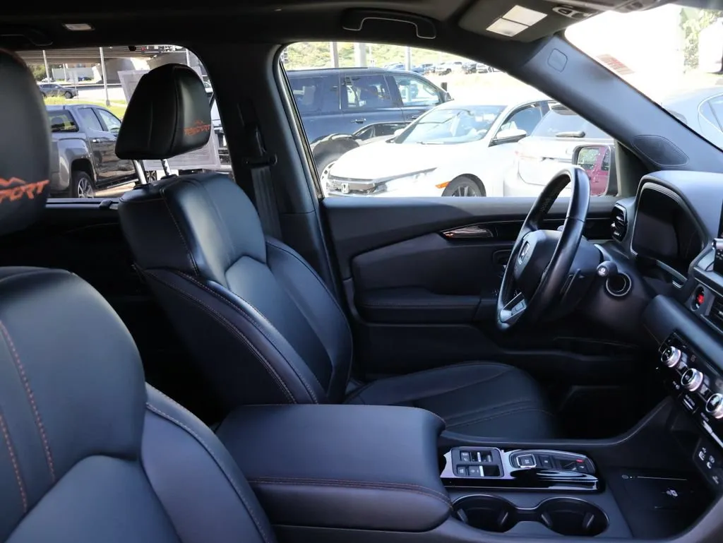 2025 Honda Pilot TrailSport - Photo 8