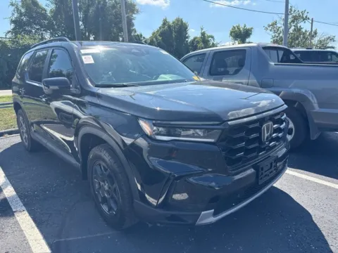 Black 2025 Honda Pilot TrailSport for sale in Kansas City, MO