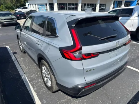 More photos of 2025 Honda CR-V EX-L at Jay Wolfe Honda, MO