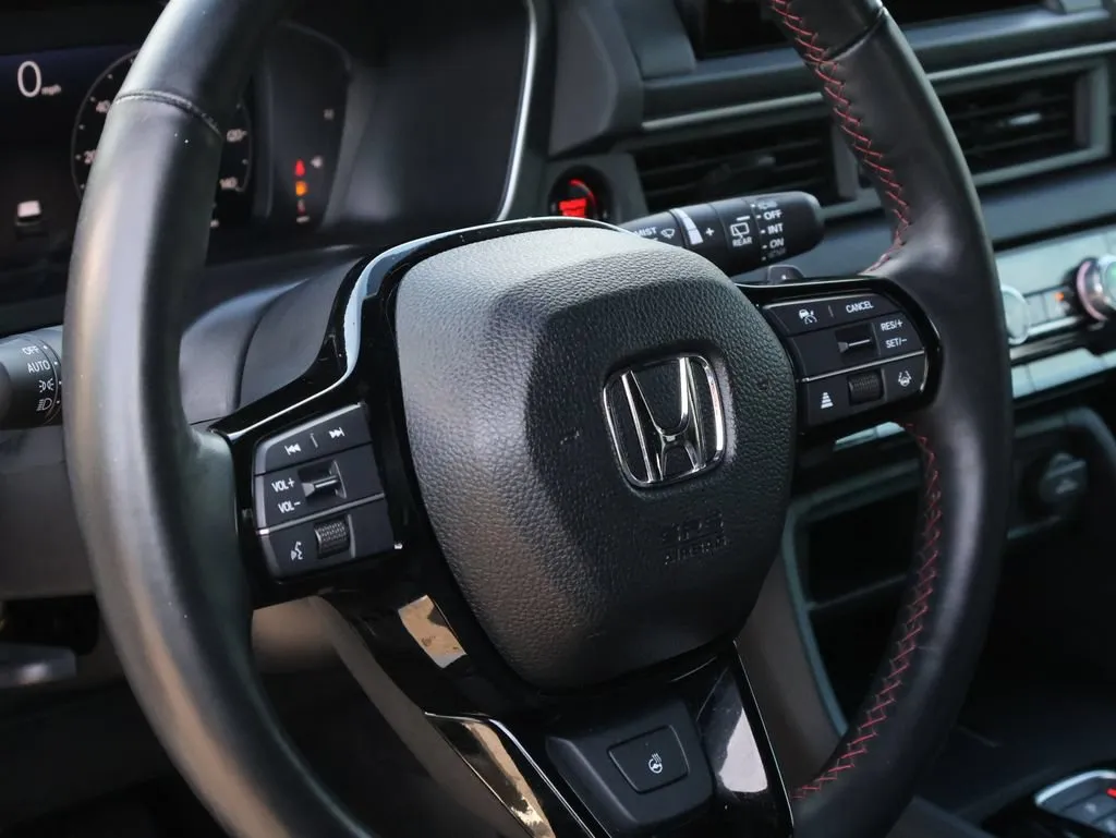 2025 Honda Pilot Black Edition - Photo 19