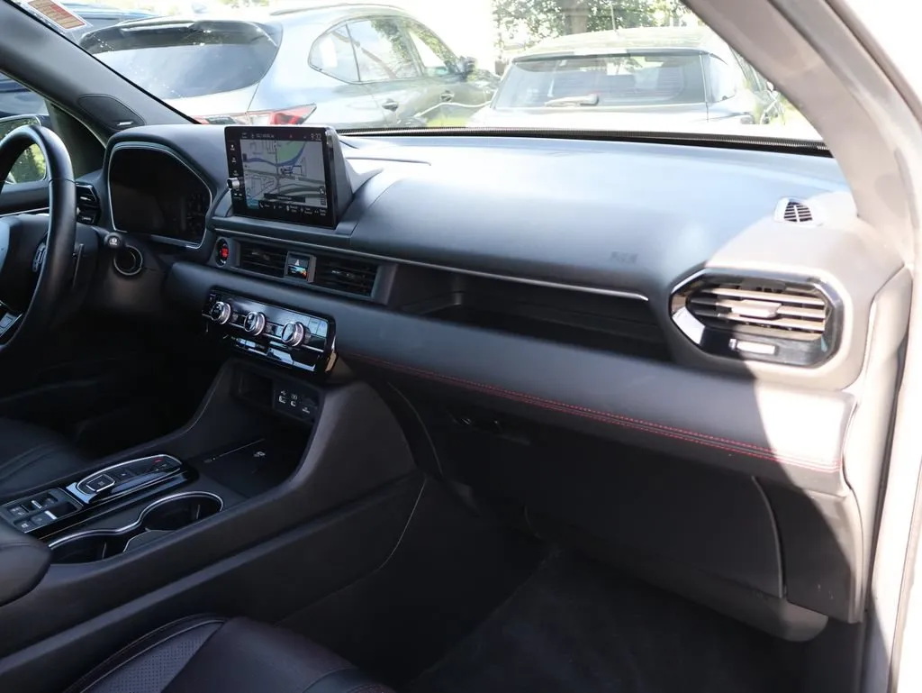 2025 Honda Pilot Black Edition - Photo 9