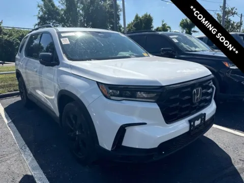 White 2025 Honda Pilot Black Edition for sale in Kansas City, MO
