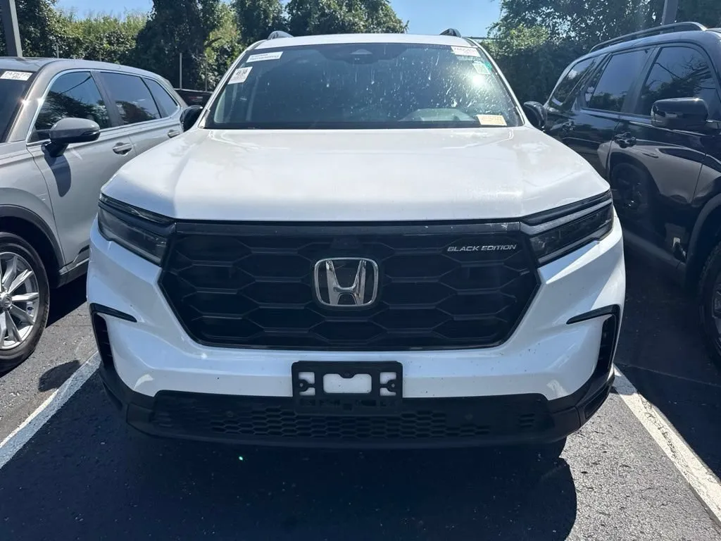 Used 2025 Honda Pilot Black Edition with VIN 5FNYG1H97SB006874 for sale in Kansas City