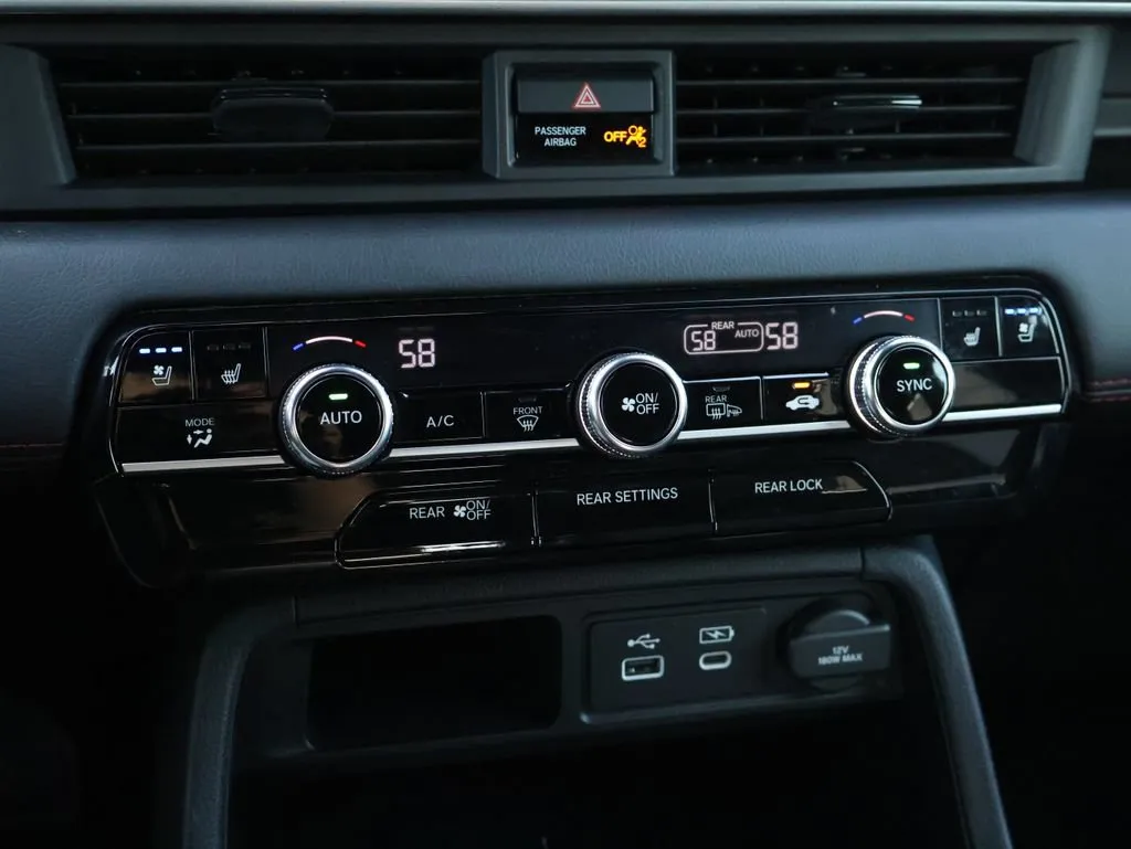 2025 Honda Pilot Black Edition - Photo 24