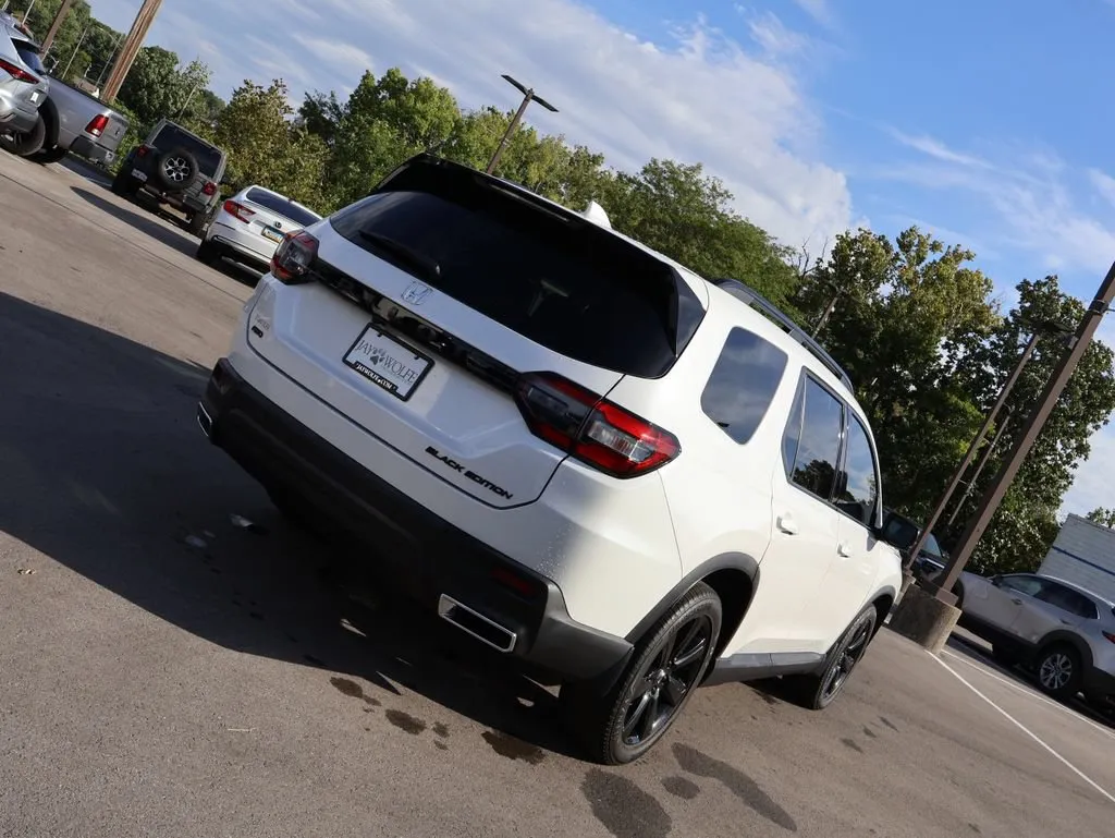 2025 Honda Pilot Black Edition - Photo 7
