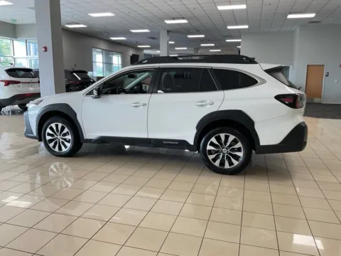 More photos of 2024 Subaru Outback Limited at Jay Wolfe Honda, MO