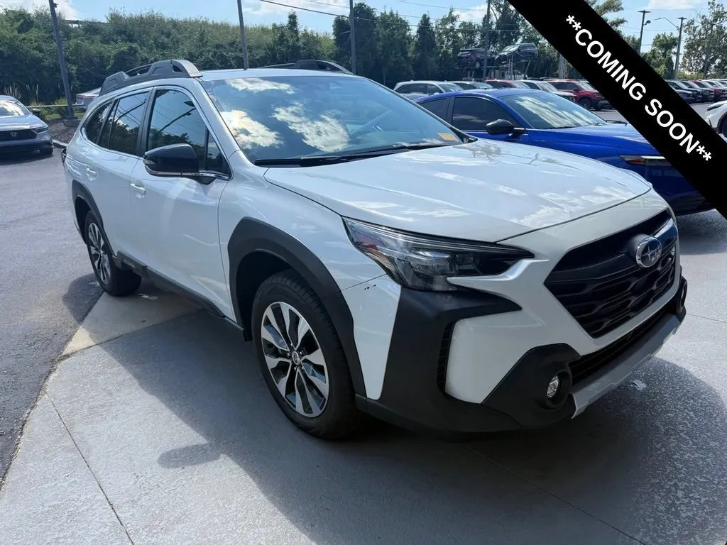 White 2024 Subaru Outback Limited for sale in Kansas City, MO