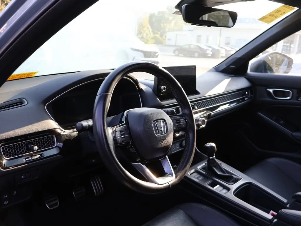 2023 Honda Civic Hatchback Sport Touring - Photo 9