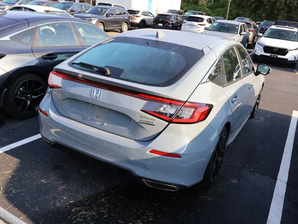 2023 Honda Civic Hatchback Sport Touring - Photo 7