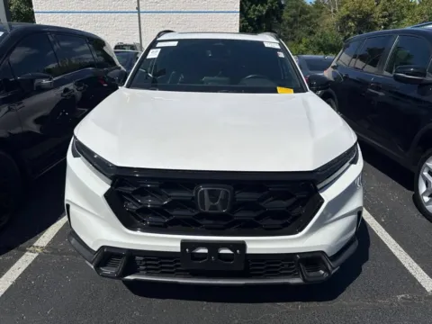 Photos of 2025 Honda CR-V Hybrid Sport-L for sale in Kansas City, MO at Jay Wolfe Honda