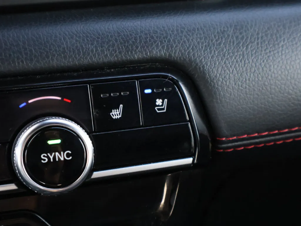 2025 Honda Pilot Black Edition - Photo 25
