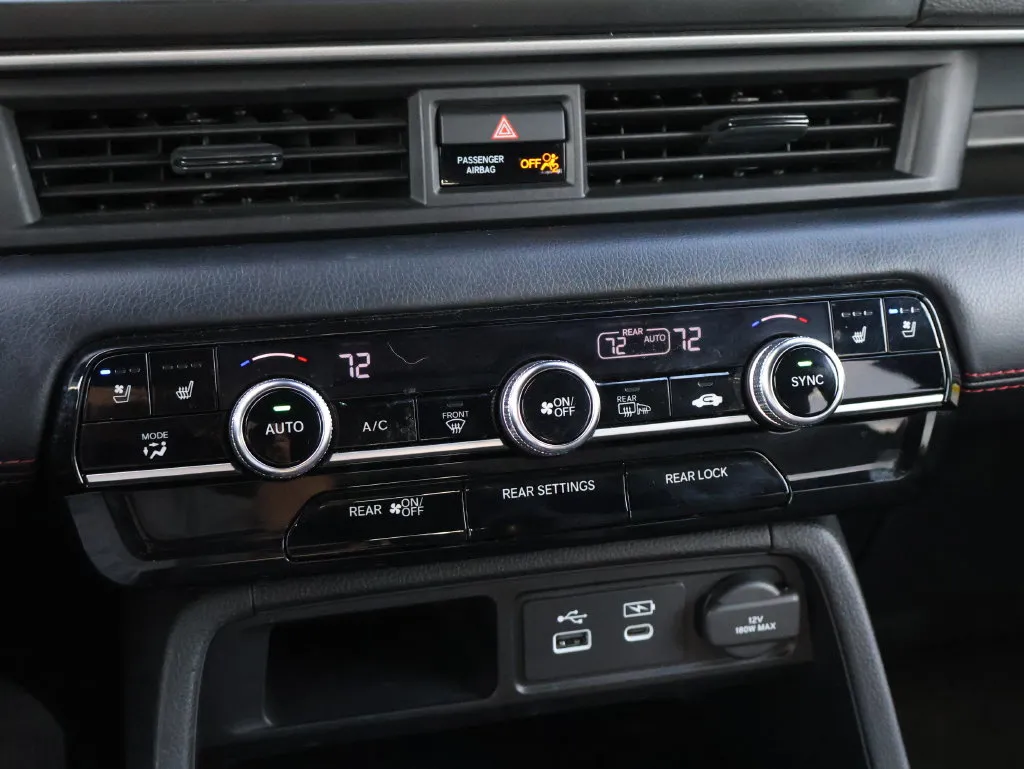 2025 Honda Pilot Black Edition - Photo 24