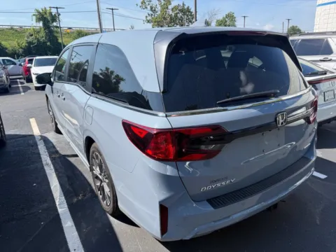 More photos of 2025 Honda Odyssey Touring at Jay Wolfe Honda, MO
