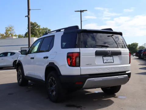More photos of 2026 Honda Passport RTL at Jay Wolfe Honda, MO