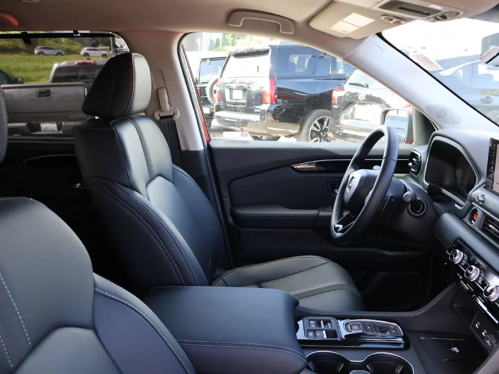 2026 Honda Pilot EX-L - Photo 8
