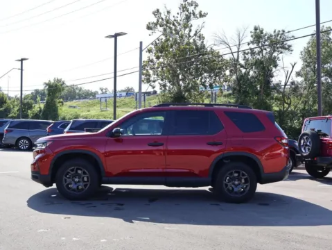 More photos of 2025 Honda Pilot TrailSport at Jay Wolfe Honda, MO