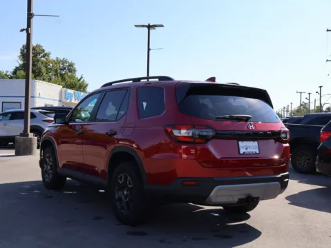 More photos of 2025 Honda Pilot TrailSport at Jay Wolfe Honda, MO