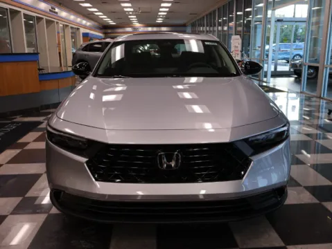 Photos of 2026 Honda Accord Sedan SE for sale in Kansas City, MO at Jay Wolfe Honda