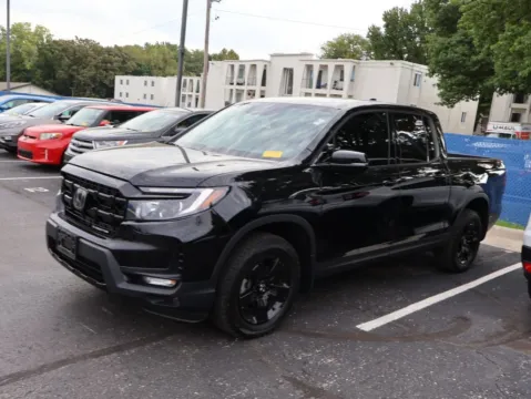 More photos of 2025 Honda Ridgeline Black Edition at Jay Wolfe Honda, MO